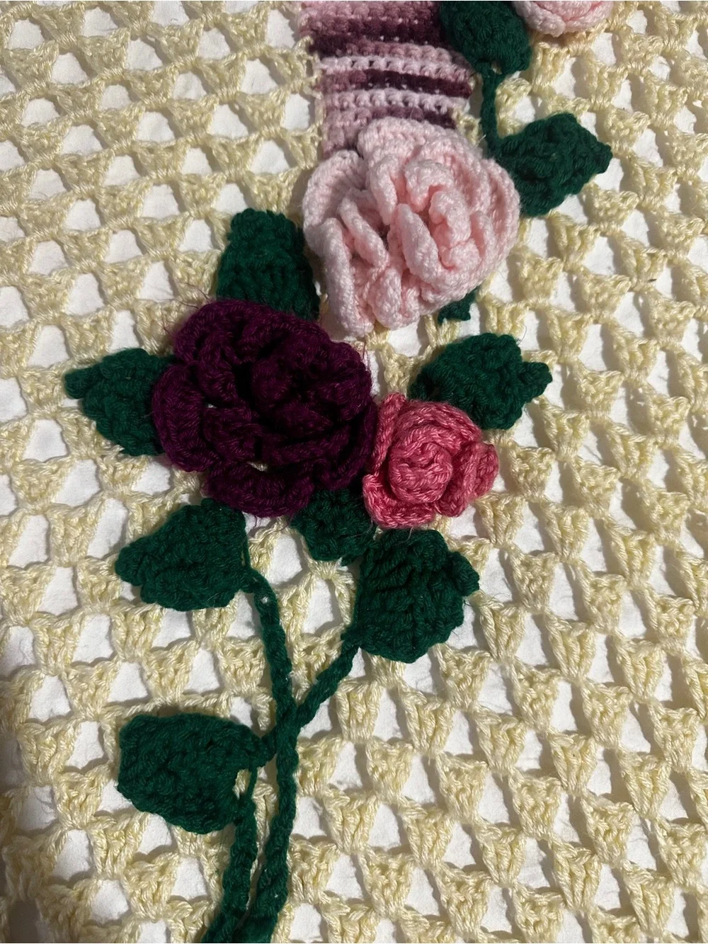 Hand Crocheted Heart Throw Blanket Bed Topper Cottagecore Heirloom Floral‎